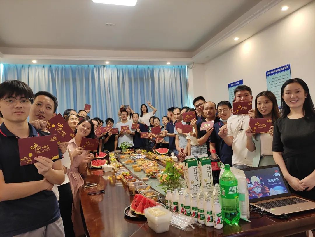 腾博会温馨时刻